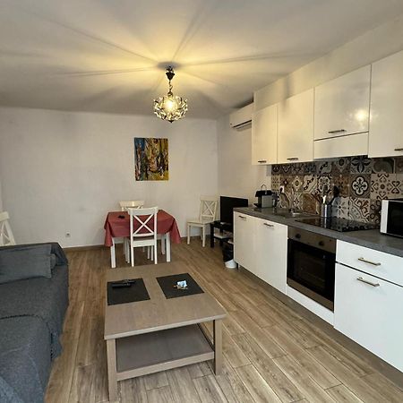 Cosy Poullan, 2-Bedroom Apartment, 200 M From The Beach Nice Luaran gambar